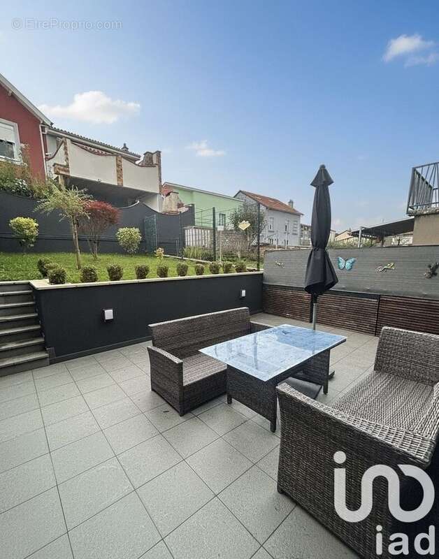 Photo 3 - Maison à LONGLAVILLE