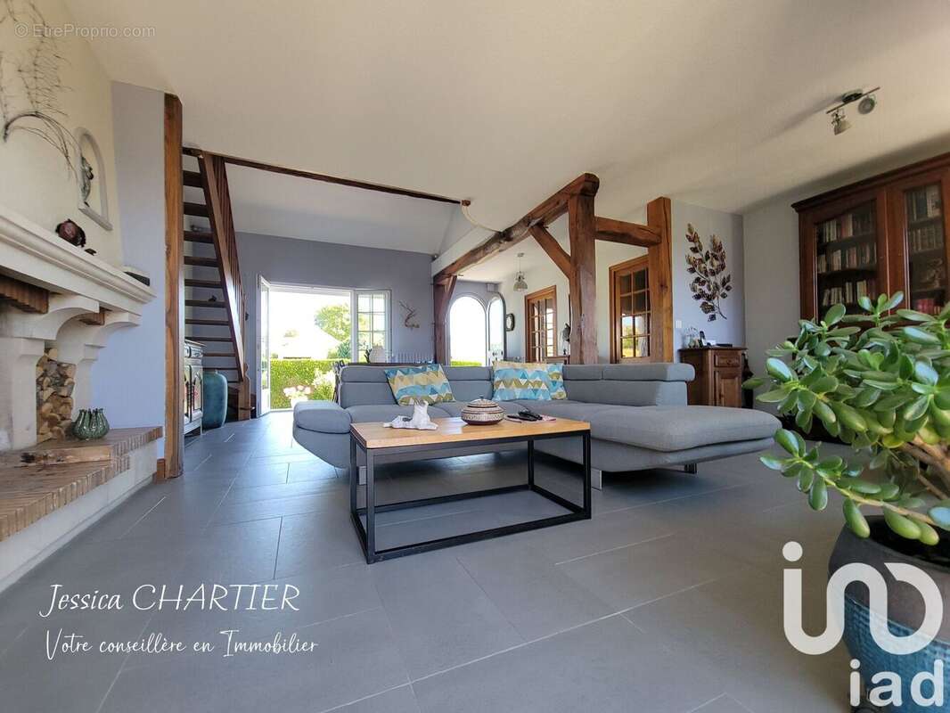 Photo 4 - Maison à LE COUDRAY-MACOUARD