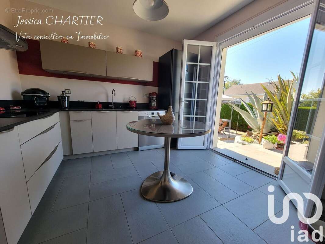 Photo 5 - Maison à LE COUDRAY-MACOUARD