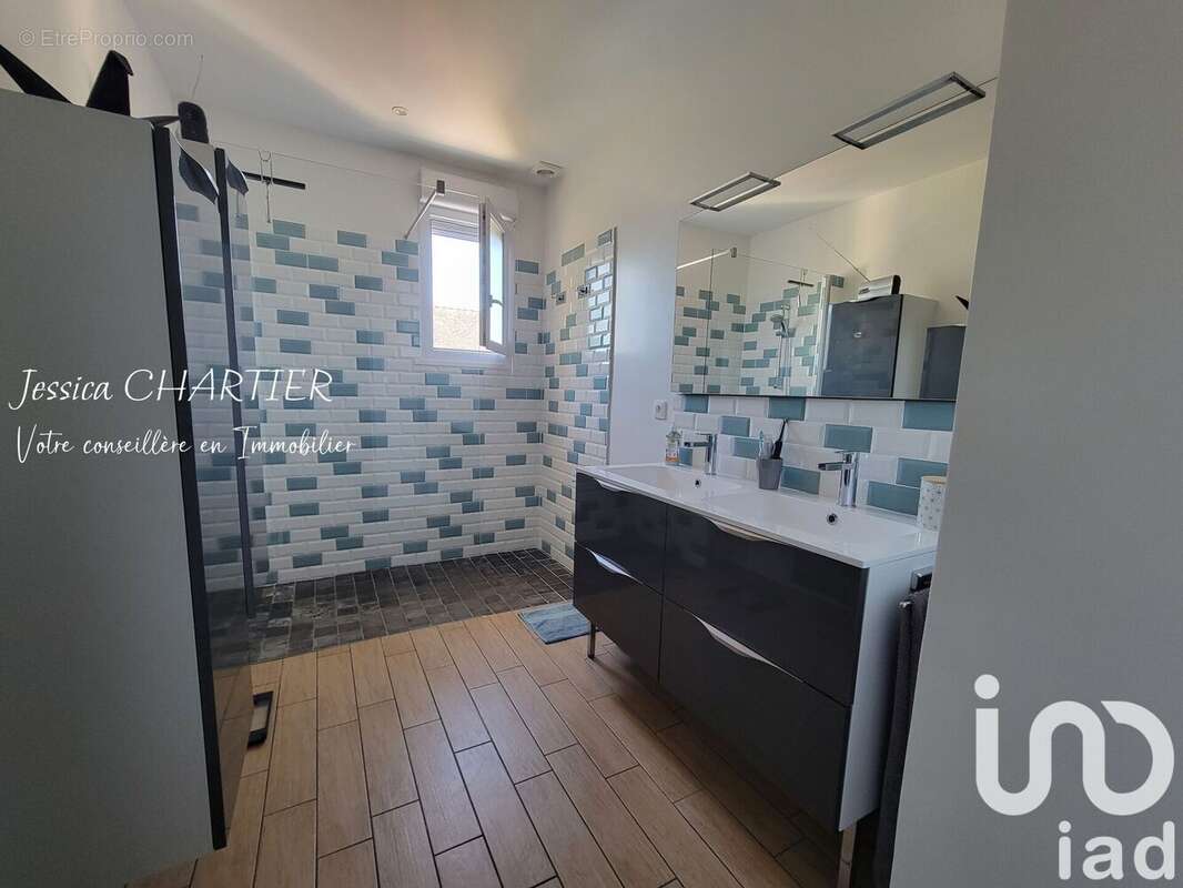 Photo 6 - Maison à LE COUDRAY-MACOUARD