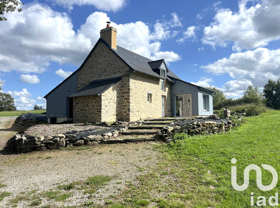 Photo 1 - Maison à JUBLAINS