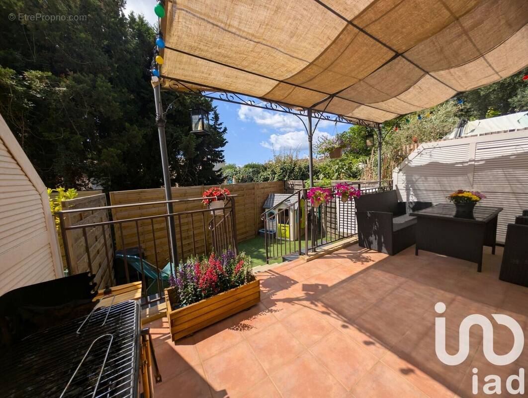 Photo 1 - Maison à COGOLIN