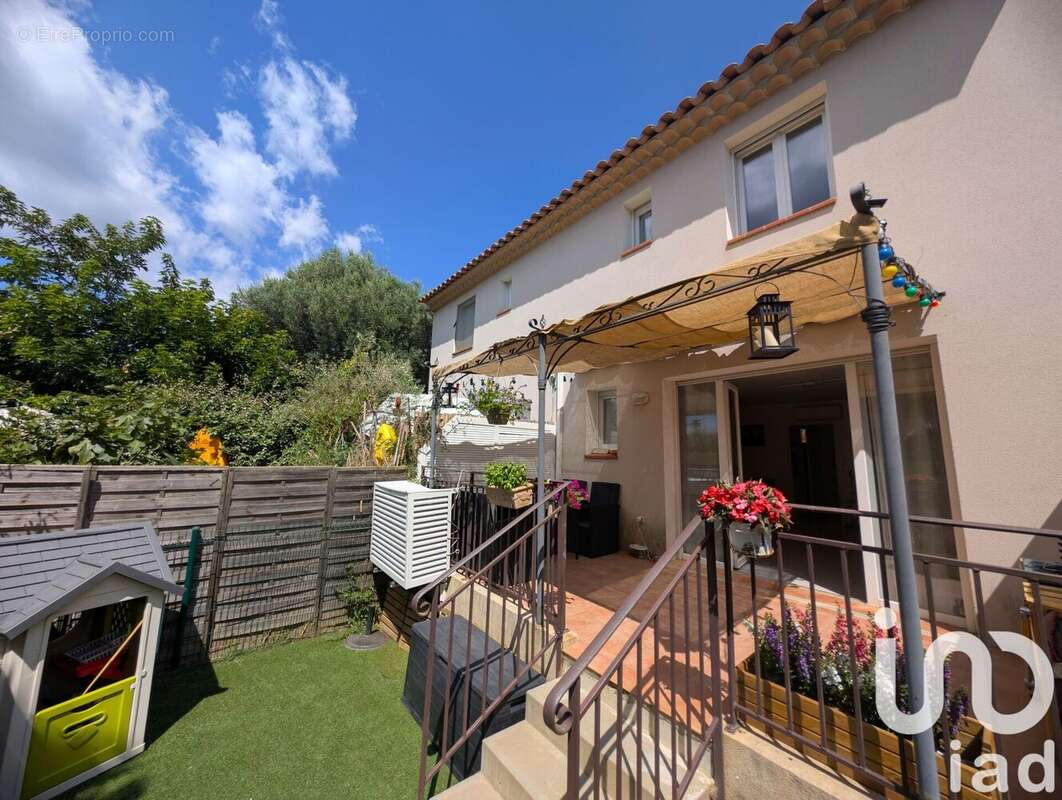 Photo 2 - Maison à COGOLIN