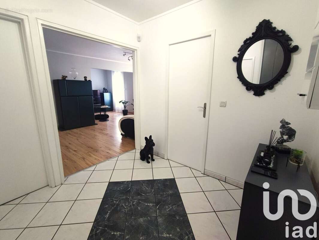 Photo 7 - Appartement à COMPIEGNE