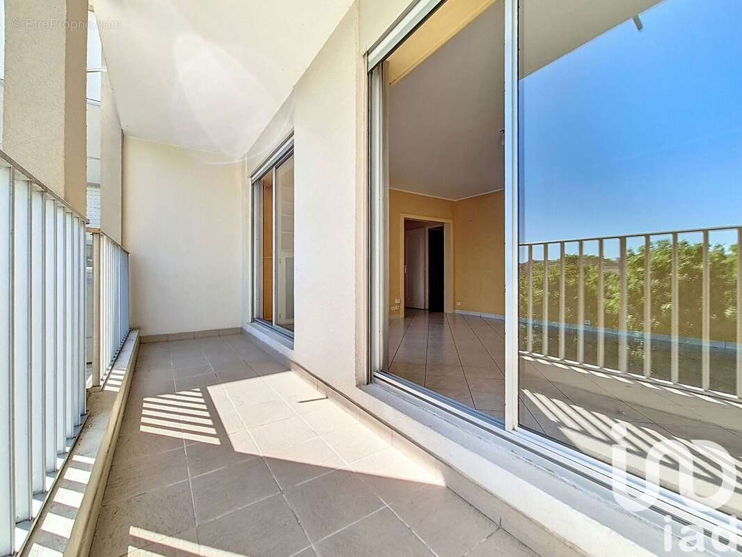 Photo 2 - Appartement à SARTROUVILLE