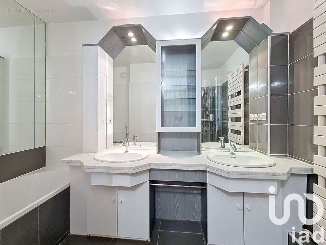 Photo 7 - Appartement à SARTROUVILLE