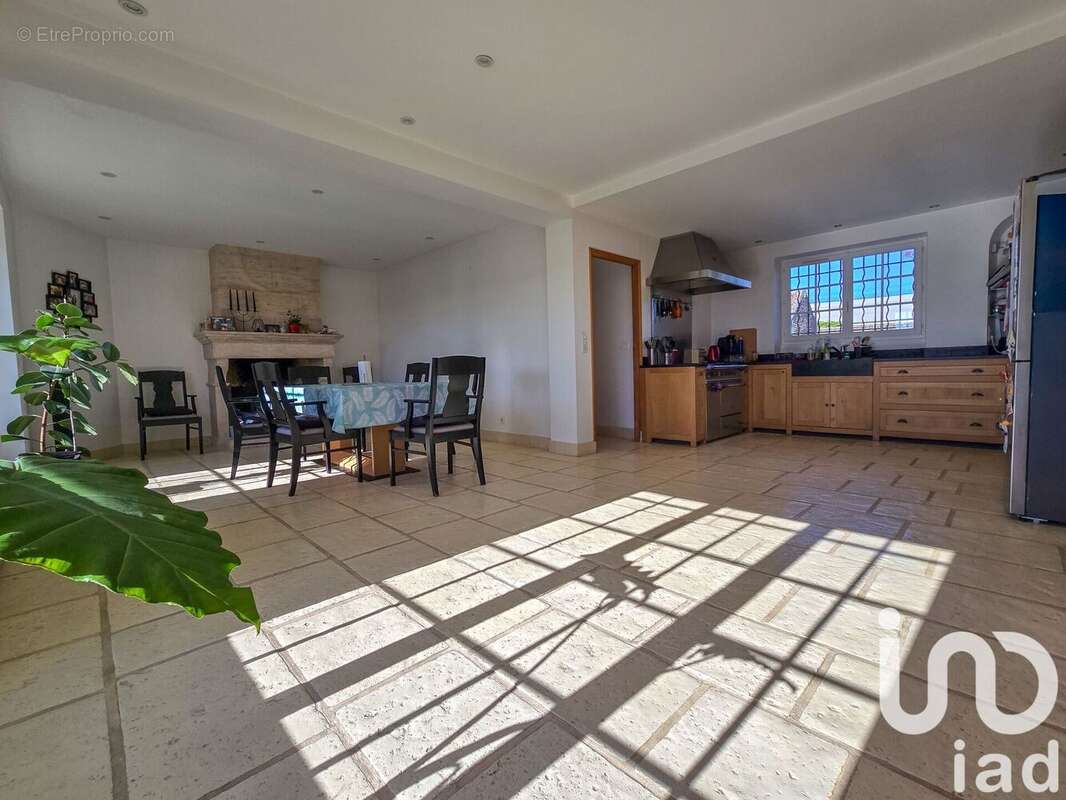 Photo 5 - Maison à SAINT-PIERRE-DU-PERRAY