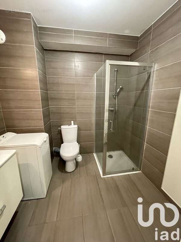 Photo 8 - Appartement à VILLENEUVE-LES-AVIGNON