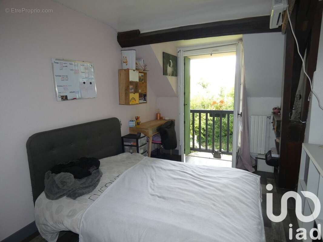 Photo 9 - Maison à MONTCHAUVET