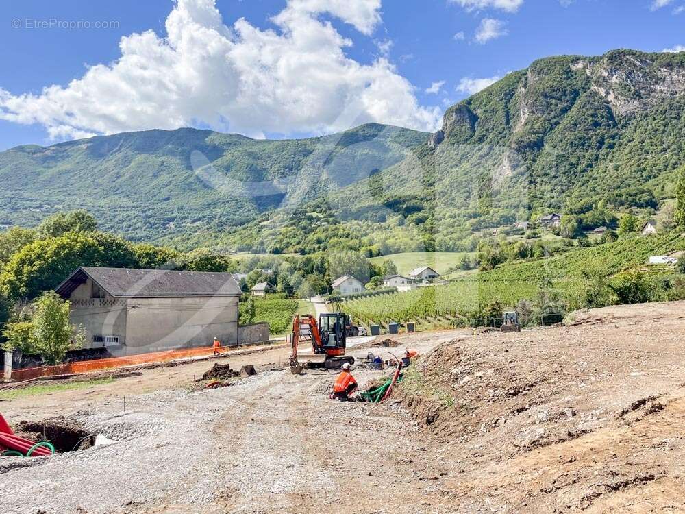 Terrain viabilisé (Lot 13) - Terrain à SAINT-PIERRE-D&#039;ALBIGNY