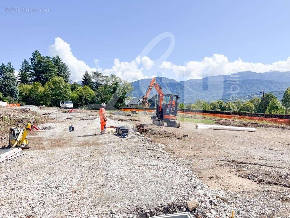 Terrain viabilisé (Lot 4) - Terrain à SAINT-PIERRE-D&#039;ALBIGNY