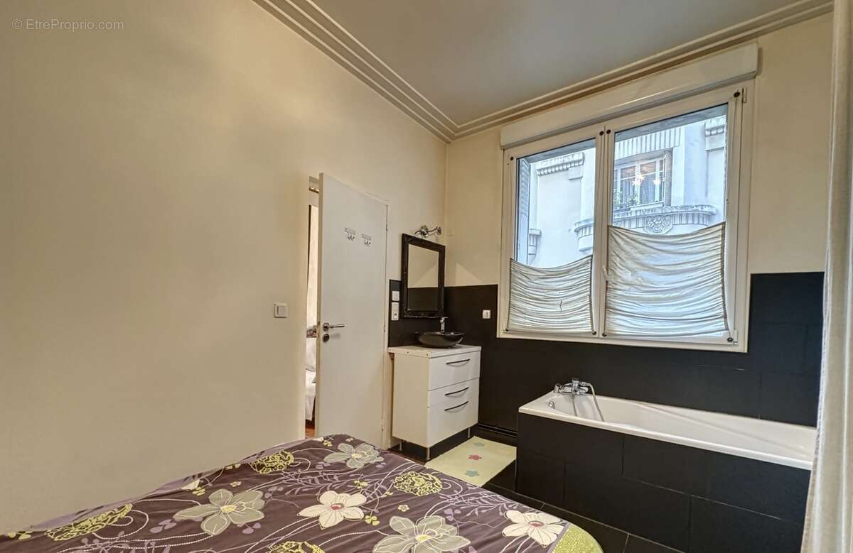 Appartement à CLICHY