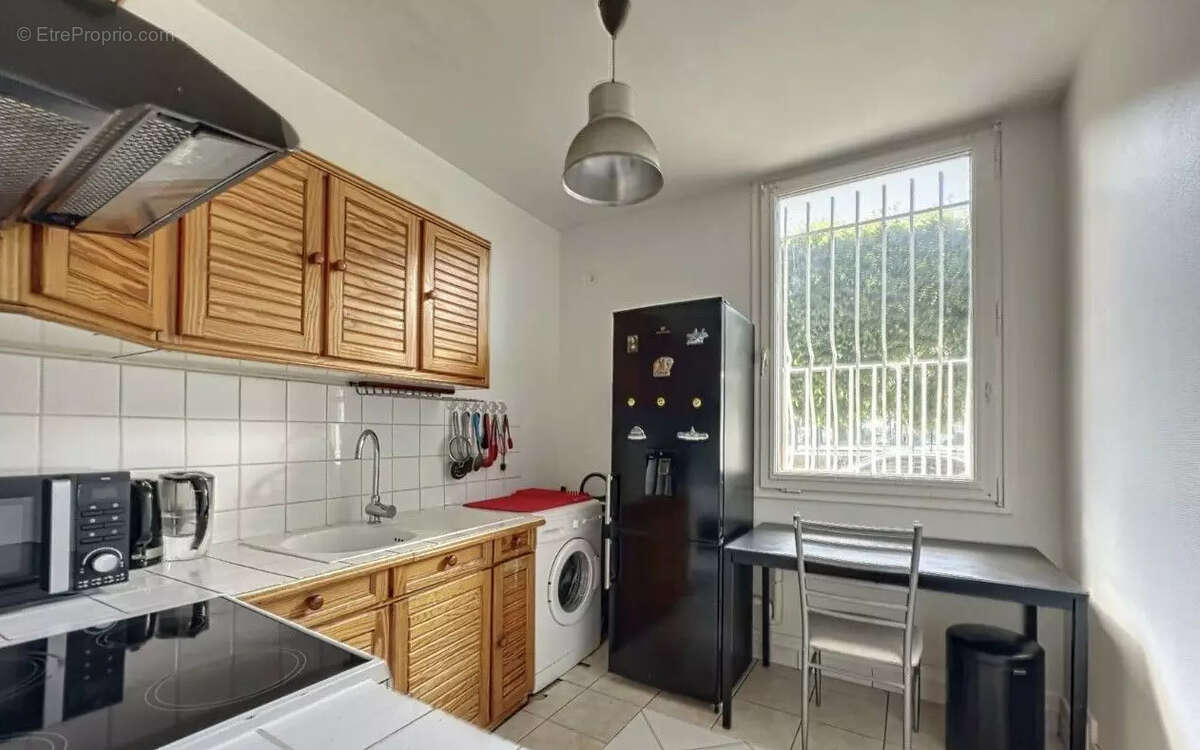 Appartement à COURBEVOIE