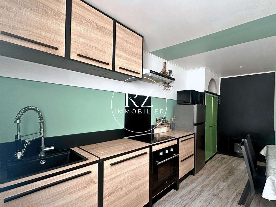 Maison à SAINT-ZACHARIE