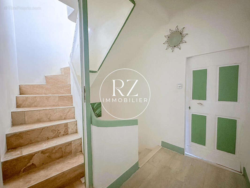 Maison à SAINT-ZACHARIE