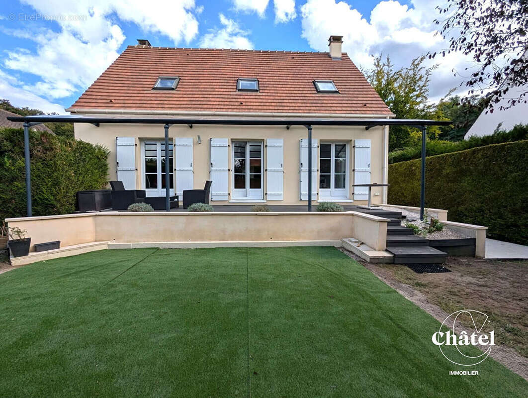 Maison à PONT-SAINTE-MAXENCE