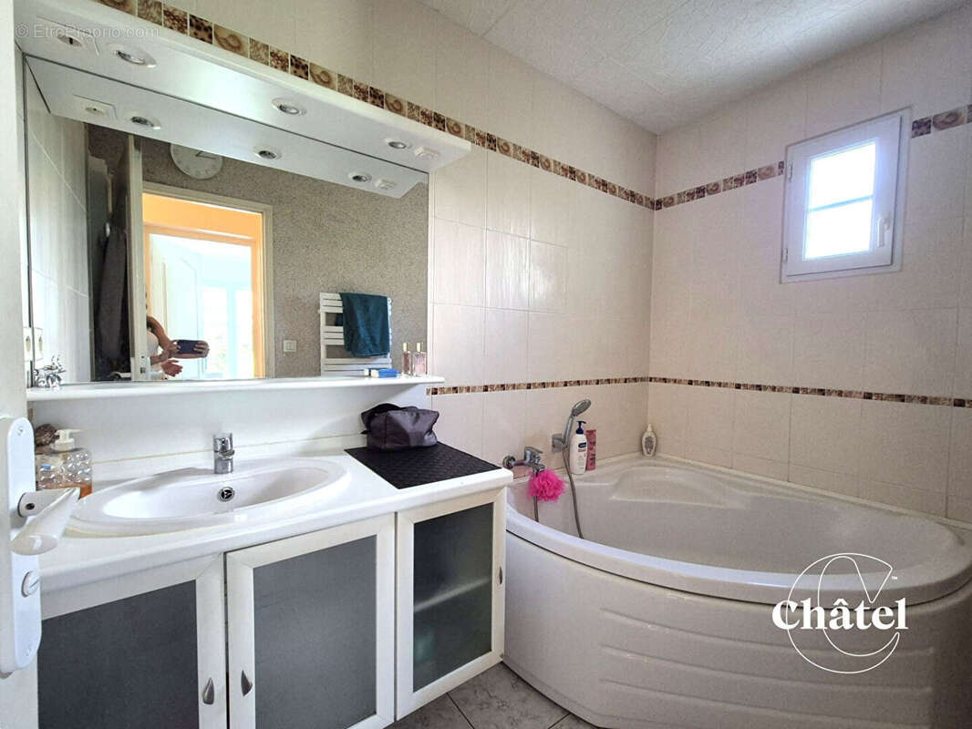 Maison à PONT-SAINTE-MAXENCE