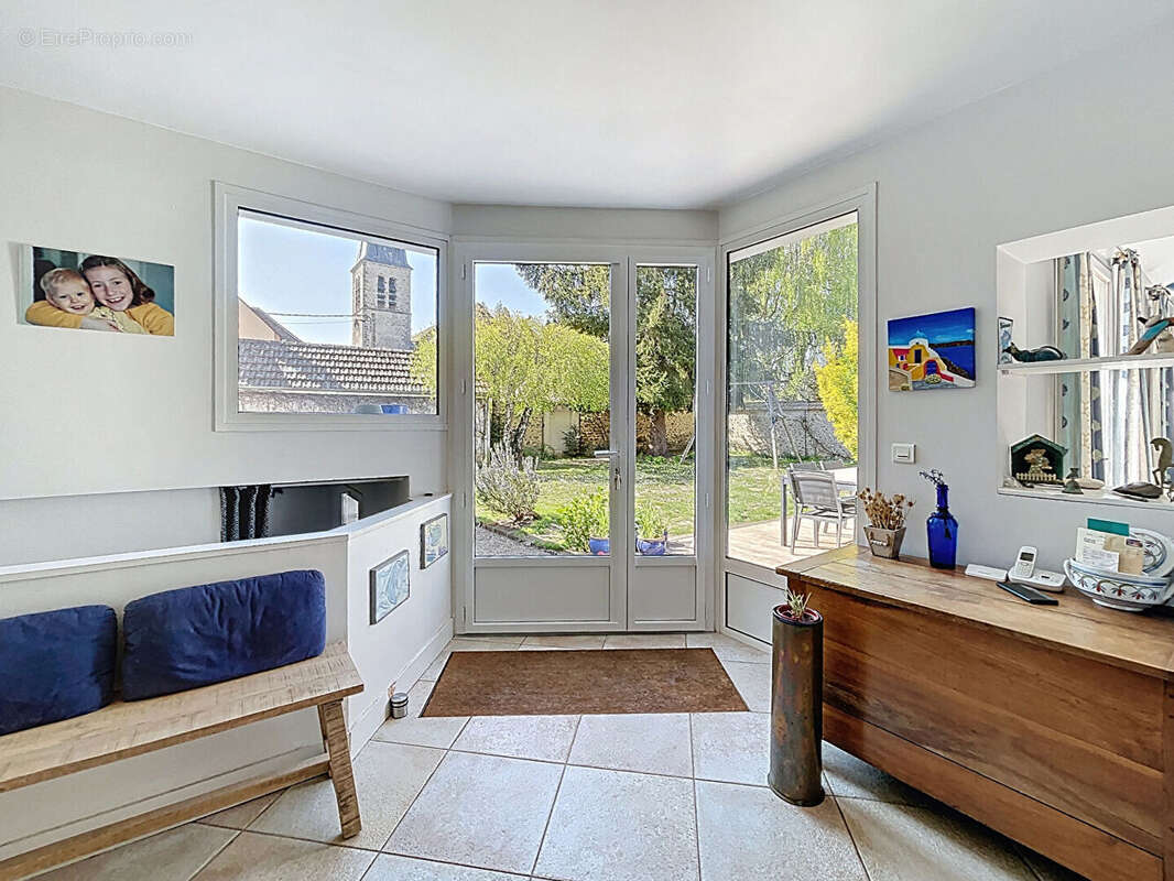 Maison à LE TREMBLAY-SUR-MAULDRE