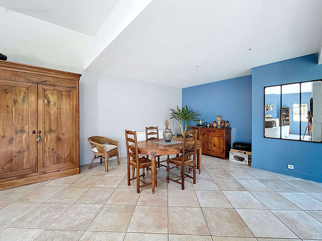 Maison à LE TREMBLAY-SUR-MAULDRE