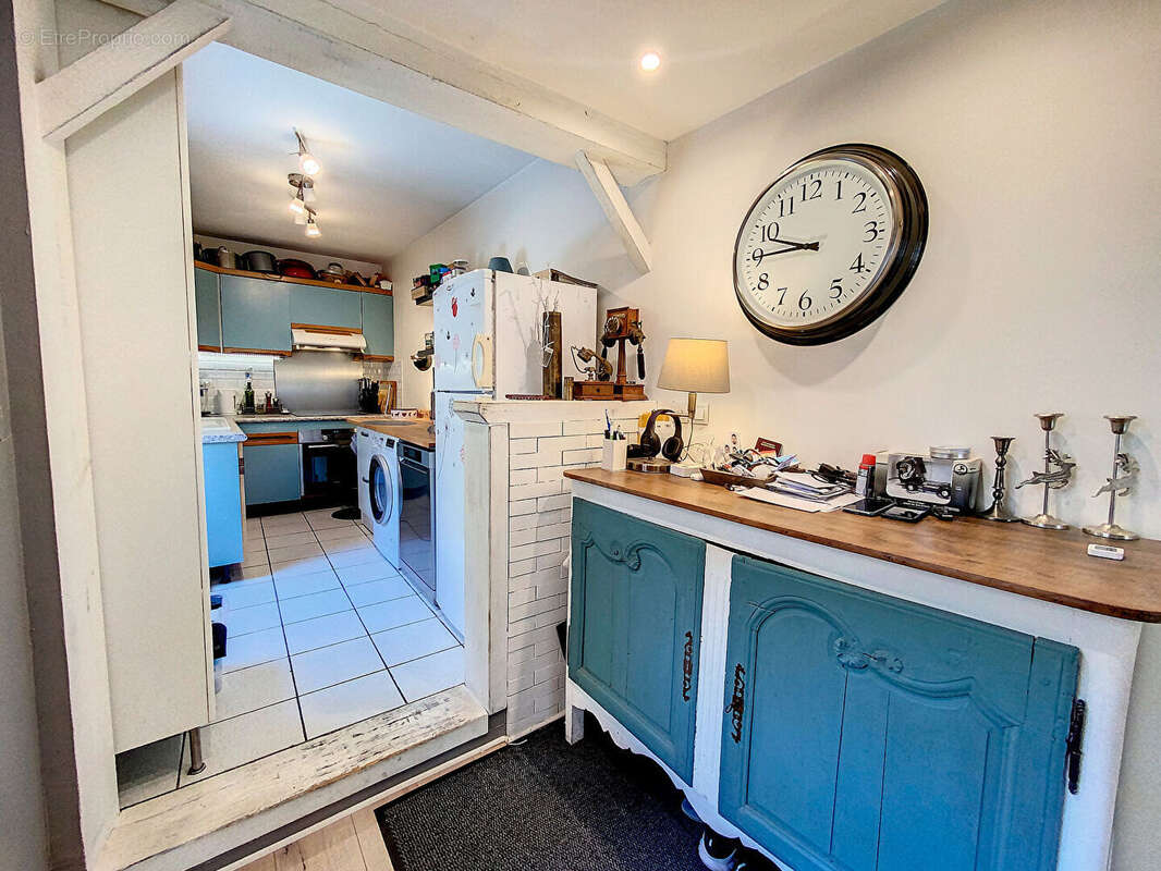 Appartement à NEAUPHLE-LE-CHATEAU