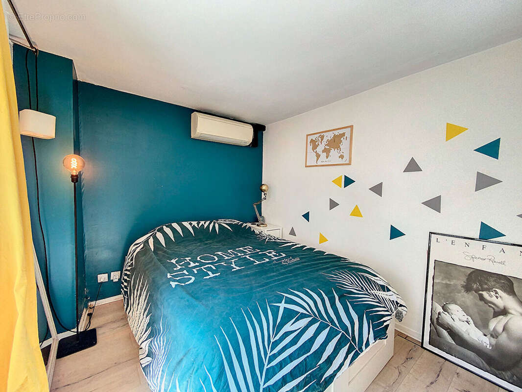 Appartement à NEAUPHLE-LE-CHATEAU