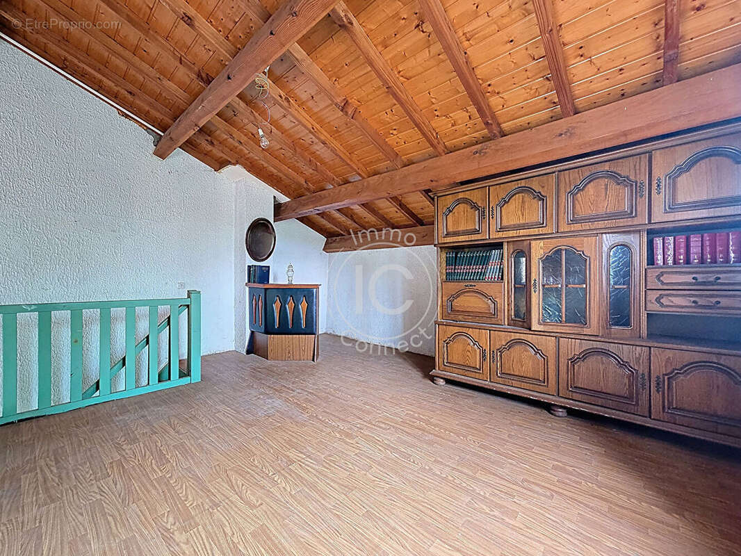 Maison à SAINT-GEORGES-HAUTE-VILLE