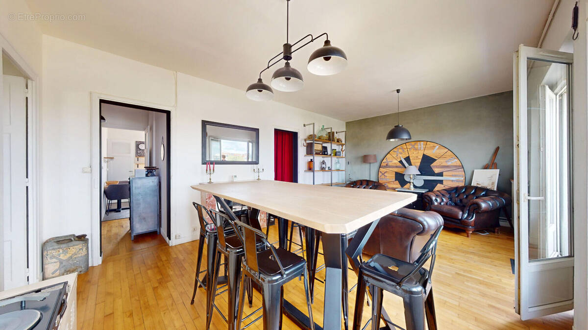 Appartement à NANTES