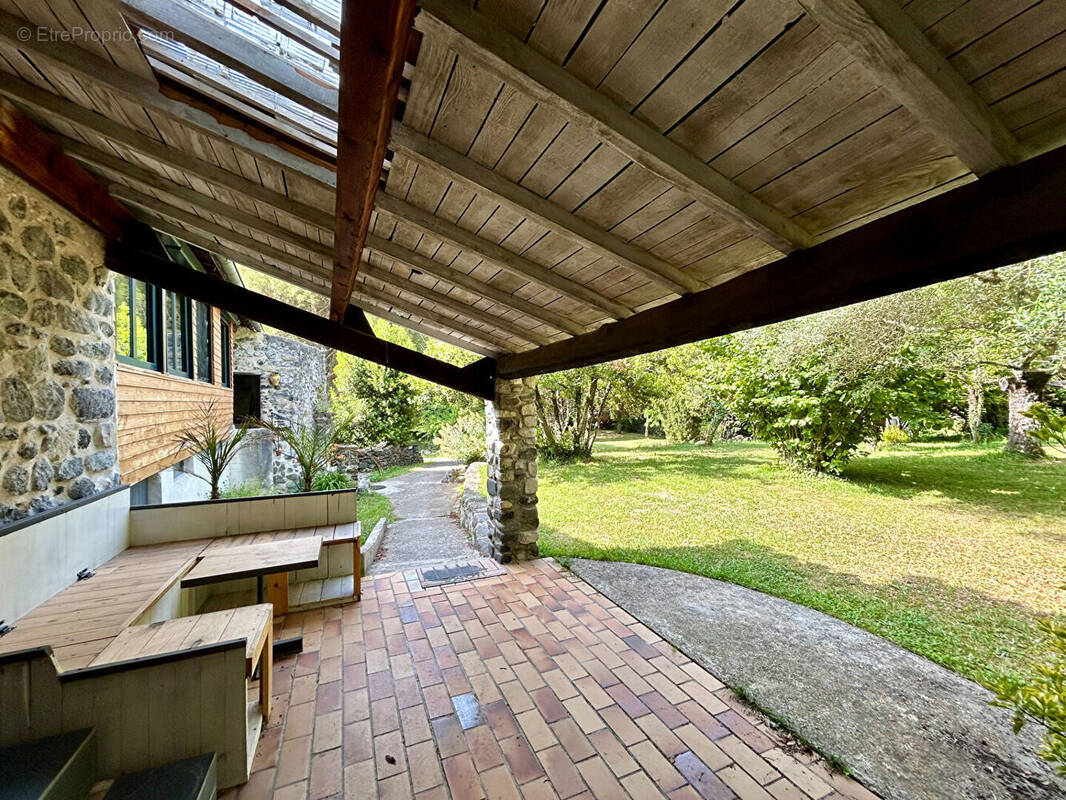 Maison à SAINT-MARTIN-SUR-LAVEZON