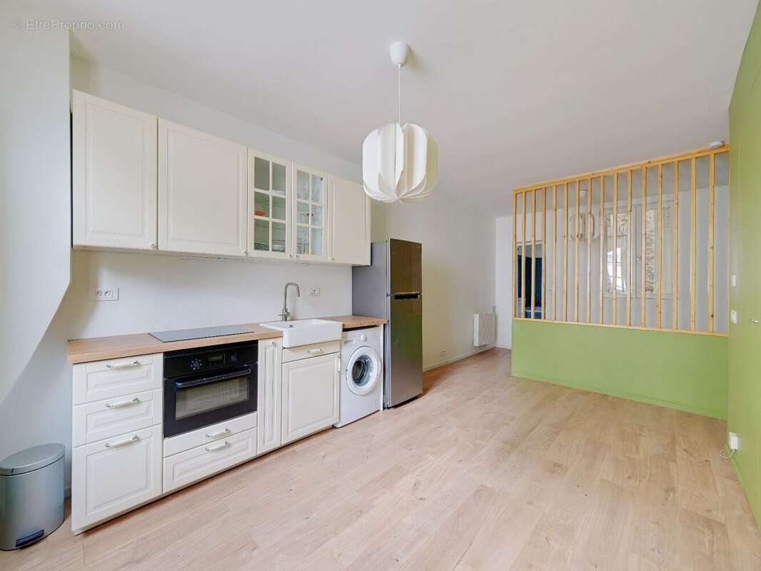 Appartement à PARIS-18E