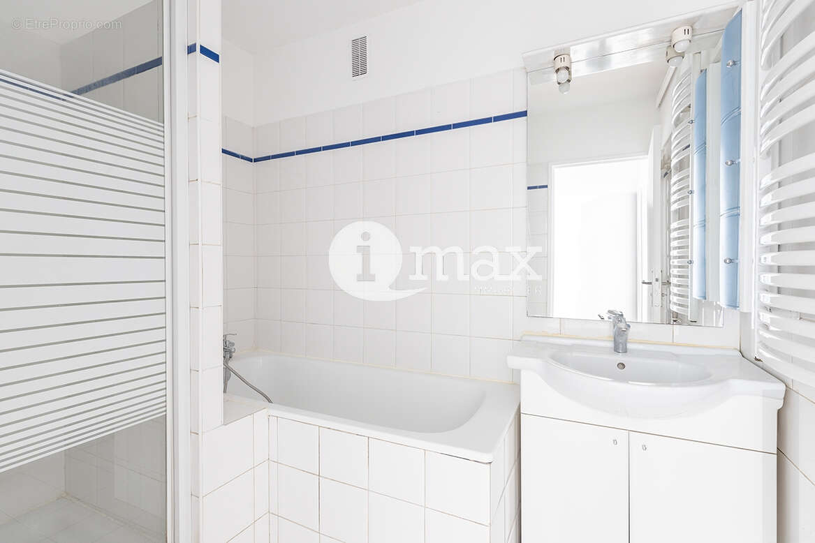 Appartement à LEVALLOIS-PERRET