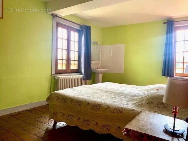 Autre à SAINT-MARTIN-DE-MAILLOC