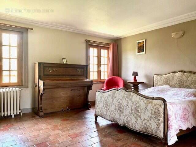 Autre à SAINT-MARTIN-DE-MAILLOC