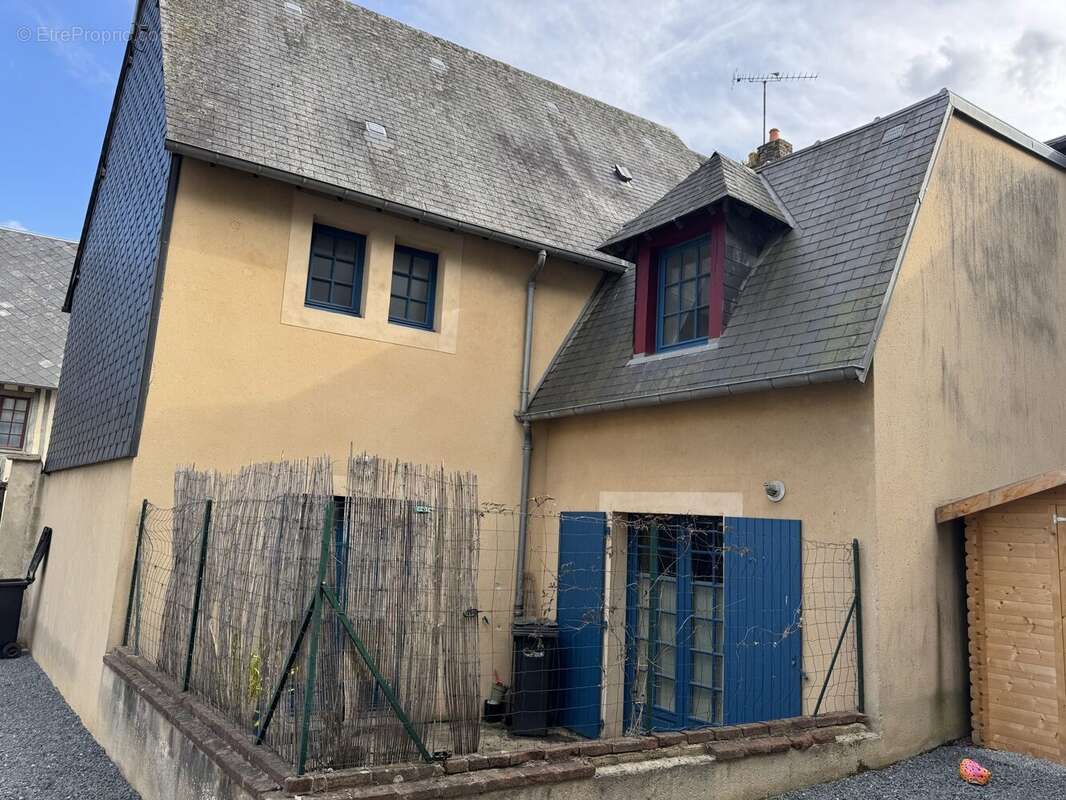 Maison à PONT-L&#039;EVEQUE