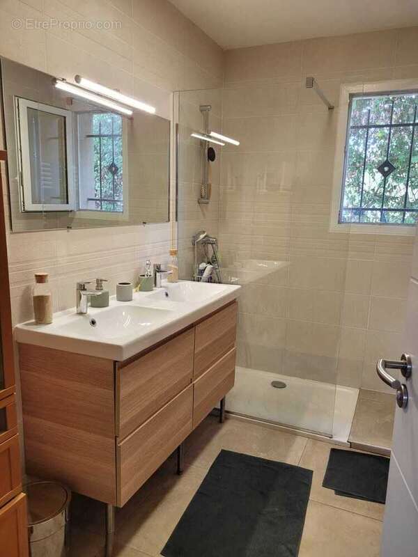 salle d eau  - Maison à MONTRABE