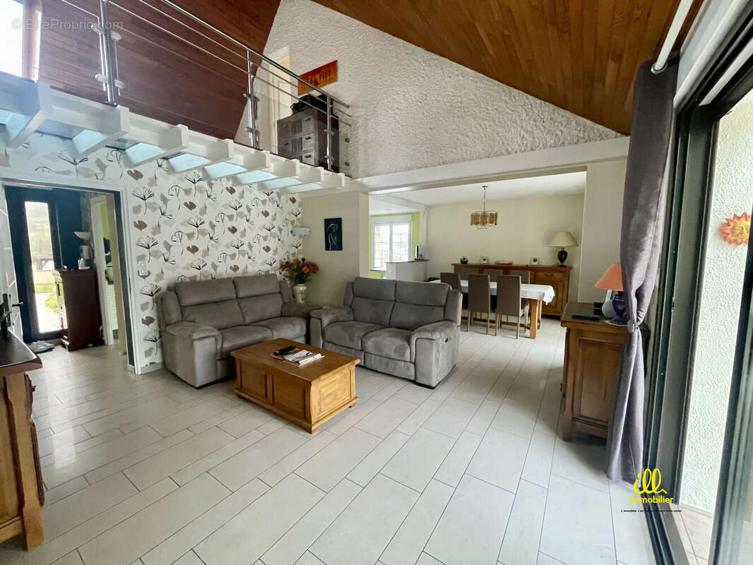 Maison à NEUVILLE-LES-THIS