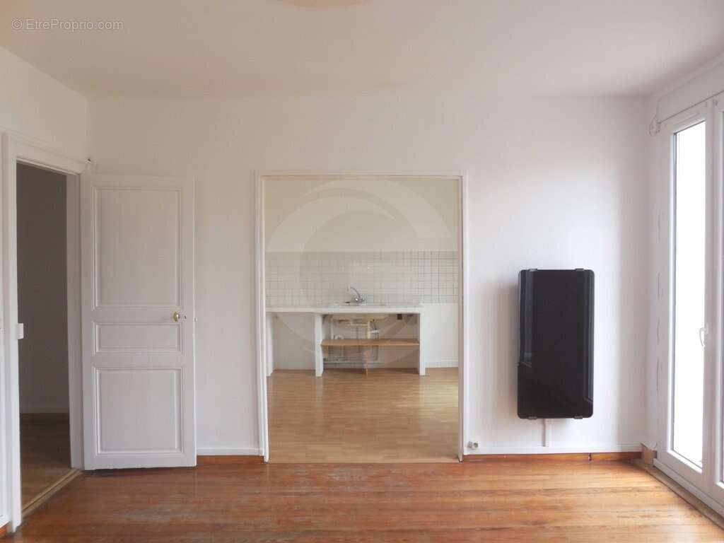 Appartement à LOUPIAN