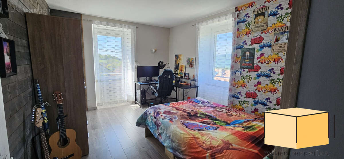 Maison à CHAMPAGNE-EN-VALROMEY