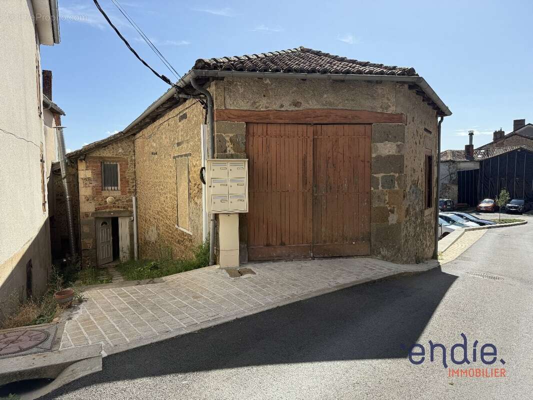 Maison à ROCHECHOUART