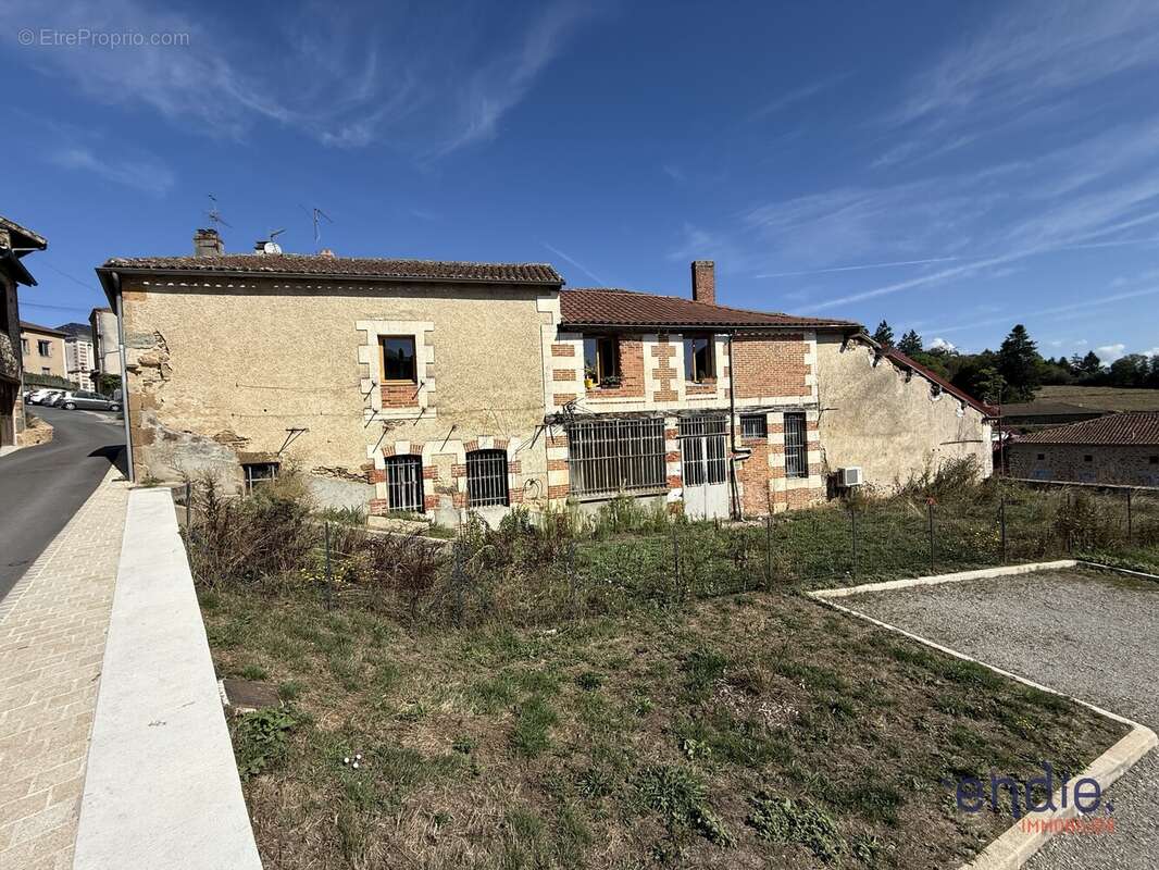 Maison à ROCHECHOUART