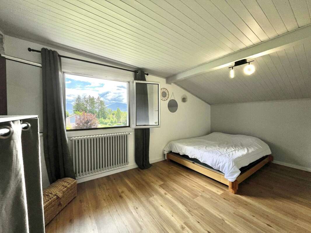 Appartement à ANNECY-LE-VIEUX