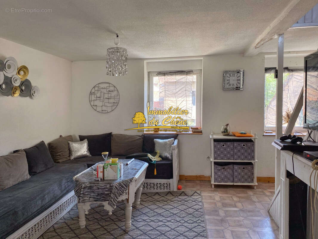 Maison à SAINT-LOUP-SUR-SEMOUSE