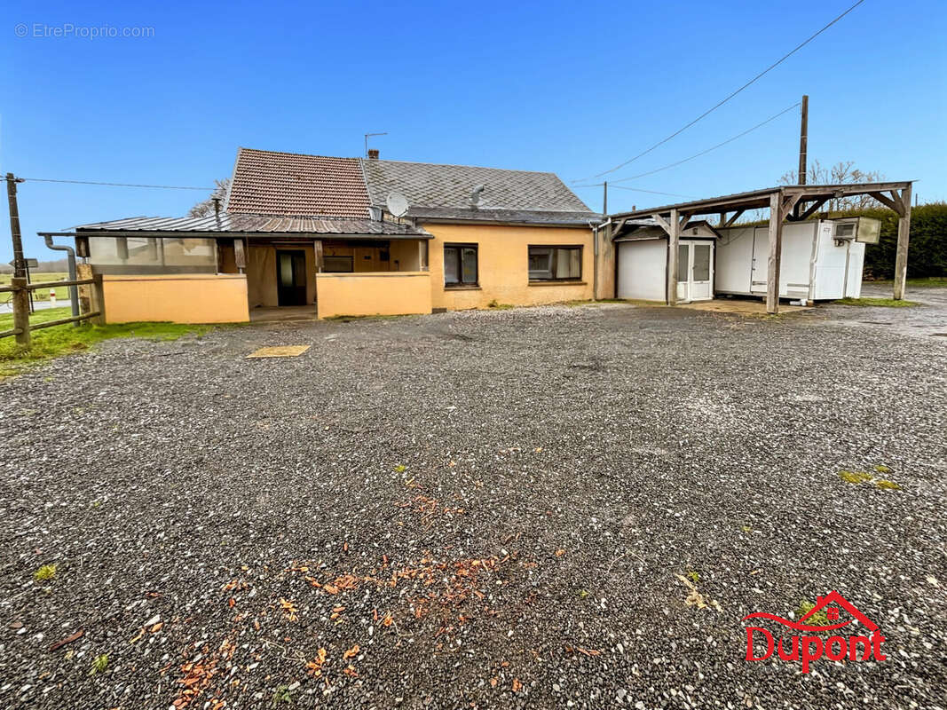 Appartement à NEUVILLE-LEZ-BEAULIEU