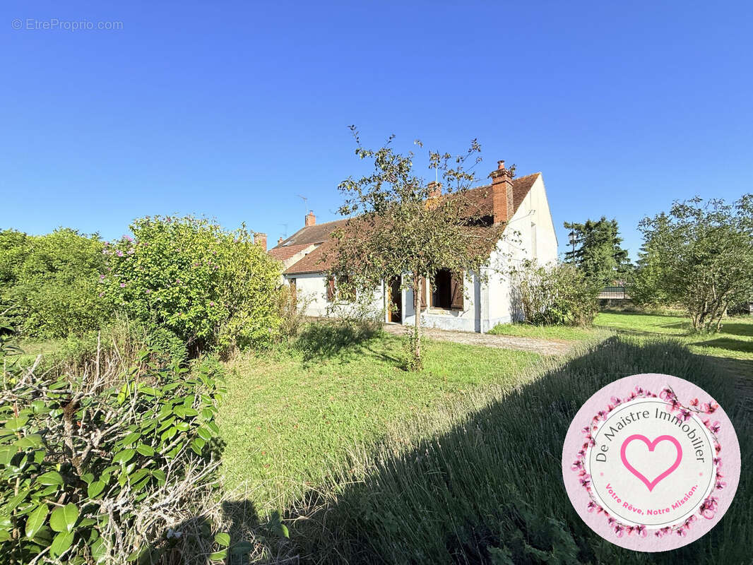 Maison à VILLEMURLIN