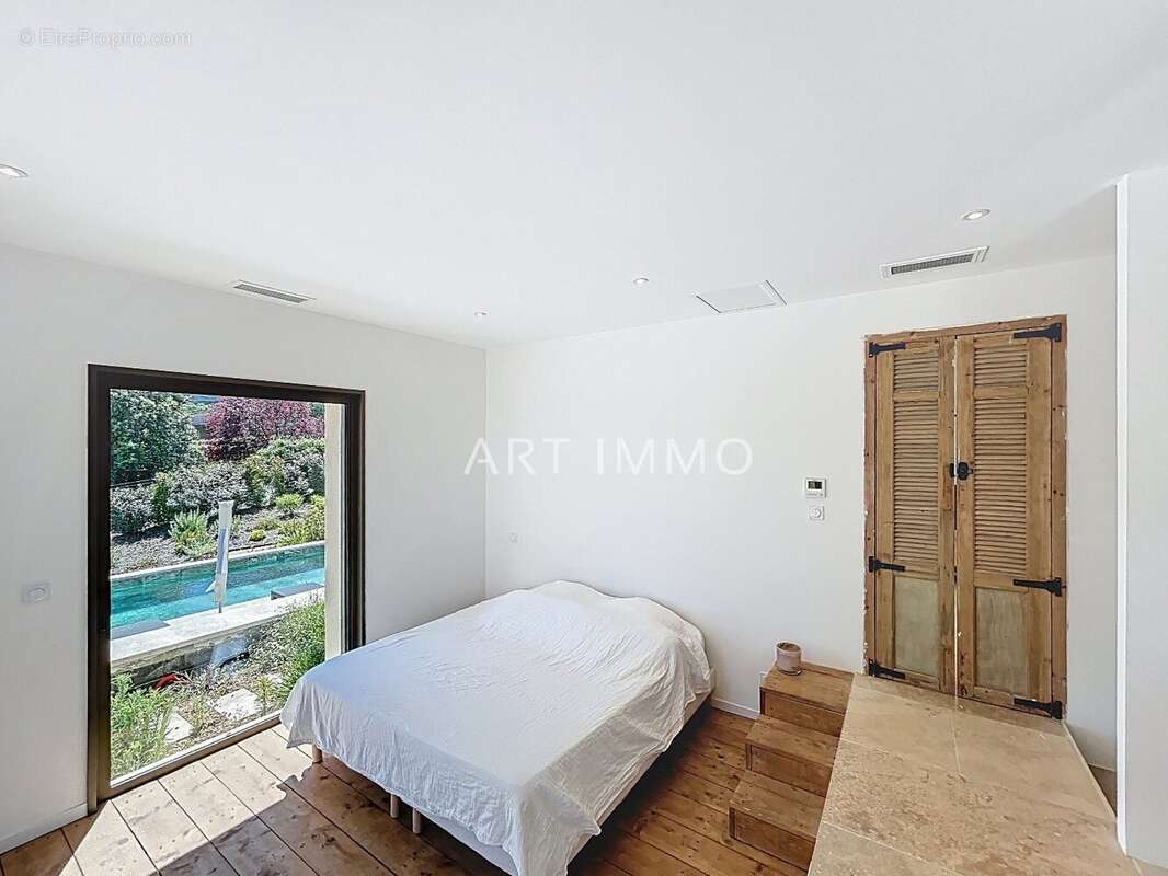 Maison à SAINT-PANTALEON