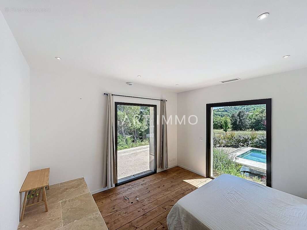 Maison à SAINT-PANTALEON