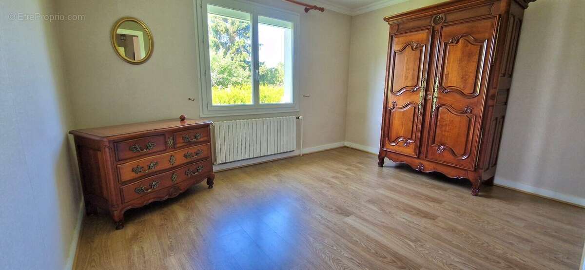 Maison à LA CHAUSSEE-SAINT-VICTOR