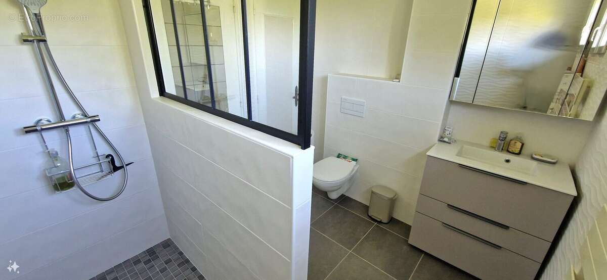 Maison à LA CHAUSSEE-SAINT-VICTOR