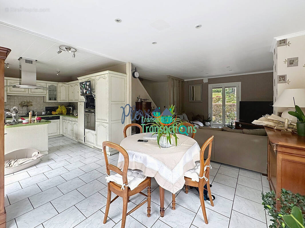 Maison à SAINT-MAURICE-D&#039;ETELAN