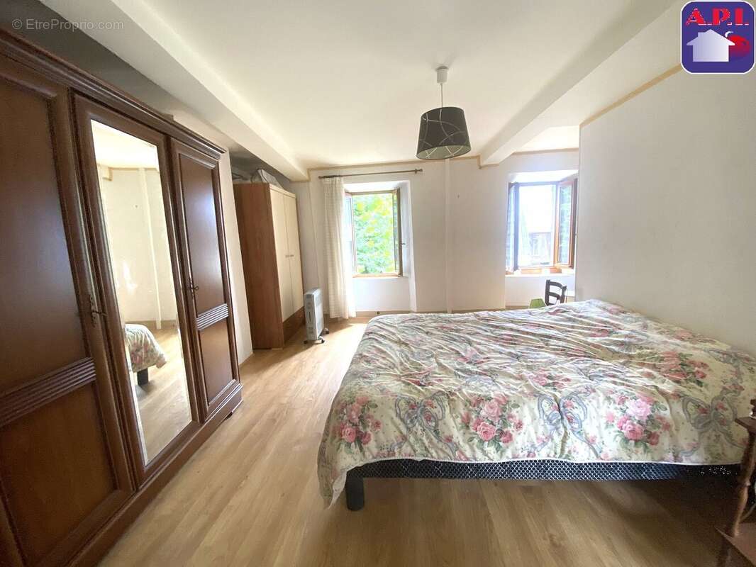 Maison à SAINT-JEAN-DU-CASTILLONNAIS