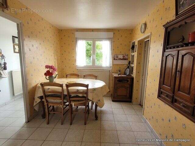 Maison à LE TEILLEUL